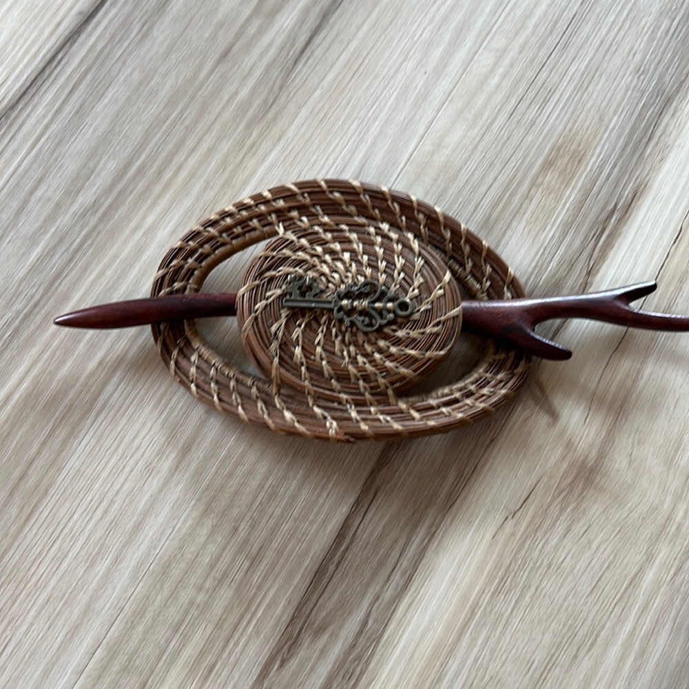 Hair stick